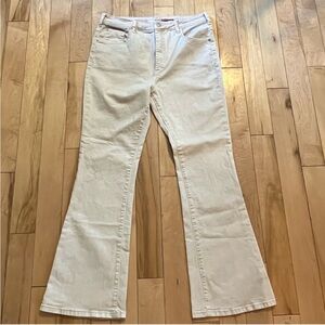 Pilcro and the Letterpress The Icon Cream Flare jeans size 32